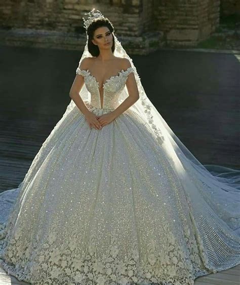 Pin De E V E L I N D En C U T E Vestidos De Novia Vestidos De