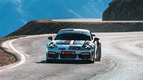 Porsche 911 Turbo S Breaks Bentleys Pikes Peak Record Bullfrag