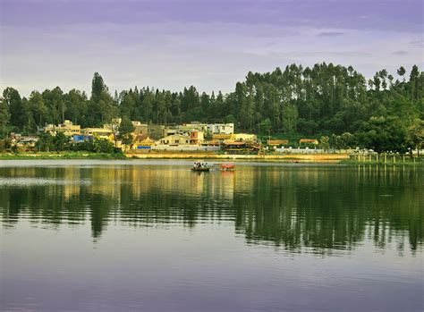 Tamilnadu Tourism: Yercaud Lake (Emerald Lake), Yercaud