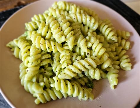 FUSILLI PISELLI E STRACCHINO L Alchimista Dei Sapori