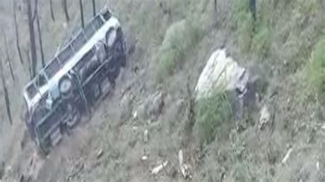 Himachal Pradesh 5 Dead After Bus Falls Into Gorge In Chamba District