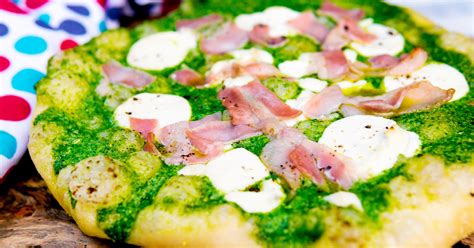 Goat Cheese And Rocket Pesto Pizza Krumpli