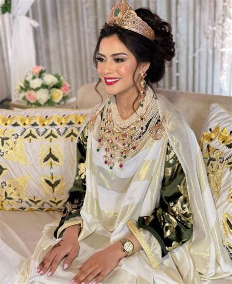 Moroccan Bride Takhlila Makhzania Royale Marokkaanse Jurk Bruidshaar