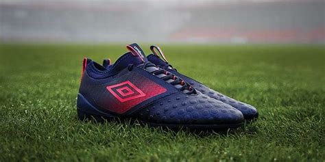 Umbro football boots - Buy Umbro football boots at Unisport!