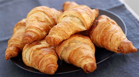 Receita Fácil E Muito Gostosa De Croissant De Queijo E Presunto