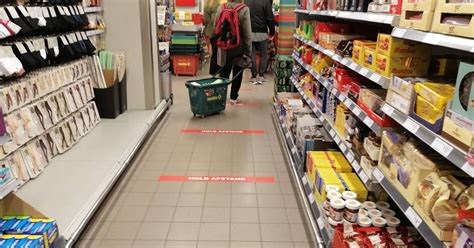 Covid 19 Bilka Føtex Og Netto Opsætter Afstandsmærker Din Avis
