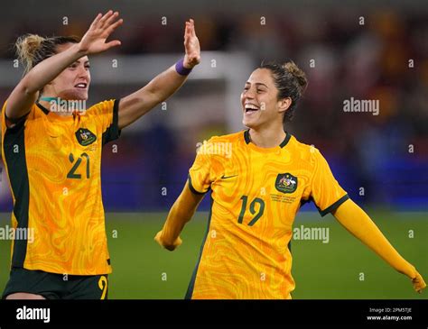 Australias Ellie Carpenter Left And Katrina Gorry Celebrate After