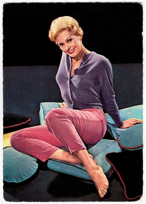 Kim Novak German Postcard By Krüger No 902 29 American … Flickr