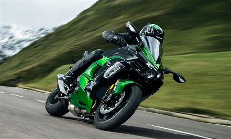 Kawasaki H2 Sx Se Kraftmeier Schafft 300 Kmh Autogazettede