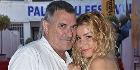 Elle Tient Son Bonhomme Francis Lalanne Voque L Histoire D Amour