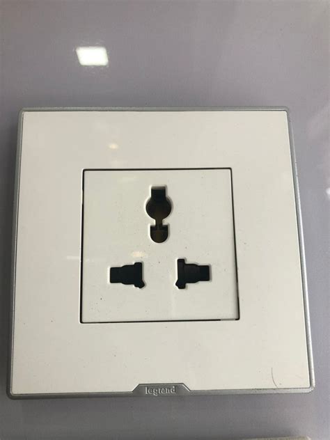 6a White Legrand Electrical Socket 3 Pin 220v At Rs 190 In Madurai