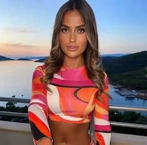 Megan Thomson Too Hot To Handle Bio Age Height Boyfriend Net Worth