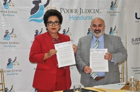 Poder Judicial Y Representantes Del Proyecto Justicia Efectiva