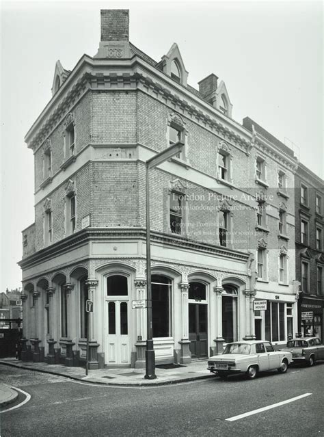 Walmer House And Shops In Seymour Place London Picture Archive