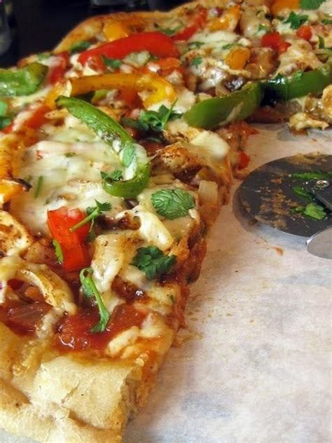 Grilled Chicken Fajita Pizza Fajita Pizza Food Recipes