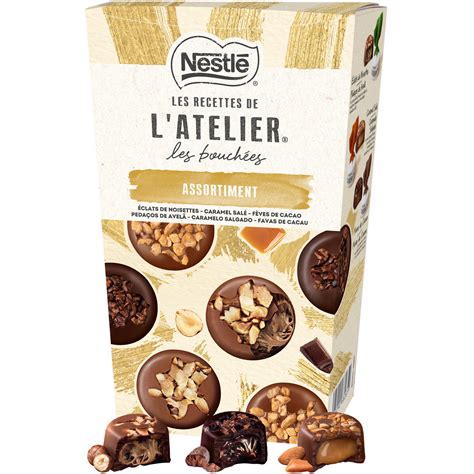 Chocolat noir et lait trio de saveurs noisettes caramel fèves de cacao