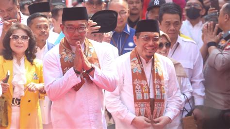 Ridwan Kamil Suswono Didampingi Pasangan Daftar Ke Kpud Vlix Id