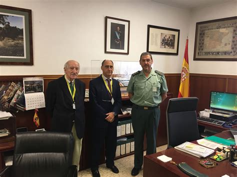 La Rlne Visita Al Coronel Jefe Del Servicio Mar Timo De La Guardia