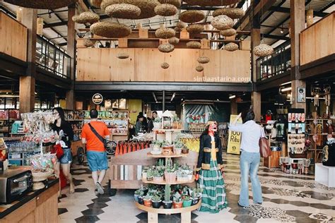 Kenyang Kulineran dan Beli Oleh-oleh di Pasar Khatulistiwa Dusun Bambu