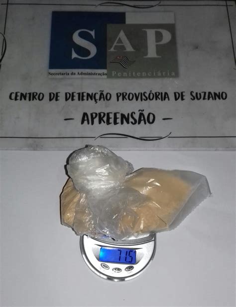 Mulher Presa Ap S Ser Flagrada Tentando Entrar Drogas Na Vagina