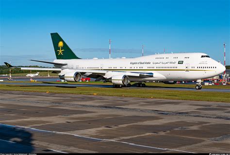 Hz Hm Saudi Arabian Government Boeing Photo By Niclas