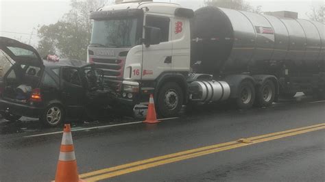 Motorista Sem Cnh Morre Ap S Carro Invadir Pista Contr Ria E Bater De