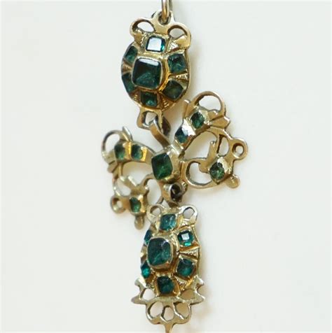 18th Century Emerald Pendant From Uchizono Gallery Antique Jewelry