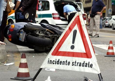 Incidenti Stradali Aci 3mila Morti Nel 2019 Feriti 241mila Sotto