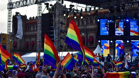 Marcha Del Orgullo Lgbt En Cdmx ¿qué Artistas Se Presentan Y Dónde Ver El Concierto En