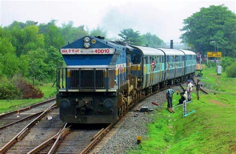 Best Train from Mumbai to Goa - Train Timings, Fare, Departure ...