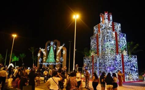 Luzes natalinas são acesas no Parque da Sementeira e na Orla da Atalaia