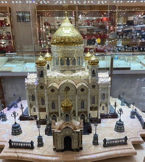 Дорогая Модель храма - Большой макет Храм Христа Спасителя серебро в ...
