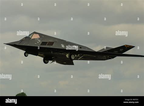 Lockheed F 117 Nighthawk Bomber Hi Res Stock Photography And Images Alamy