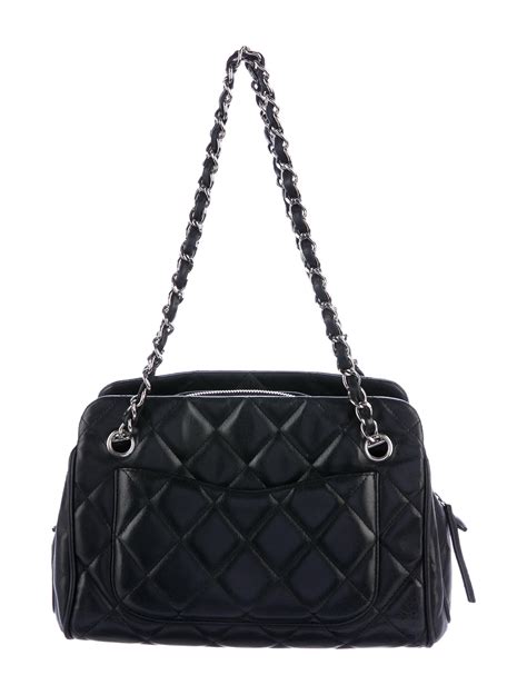 Chanel Quilted Chain Handbag