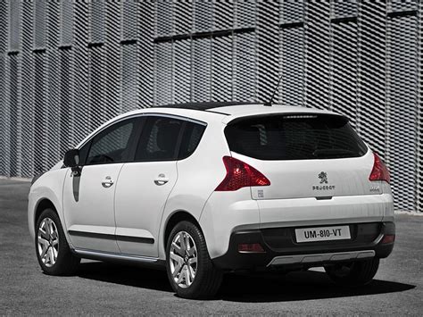 Фото Peugeot 3008 (2013 - 2016) поколение I рест. - фотография 4