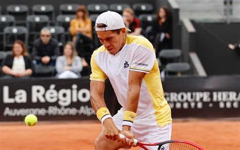 Sebastián Báez se quedó con el choque argentino ante Cachín y se metió