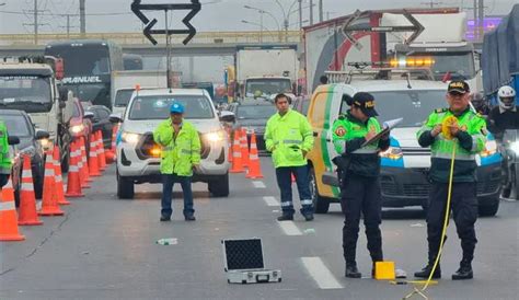 Los Olivos Mujer Es Atropellada El Intentar Cruzar La Panamericana