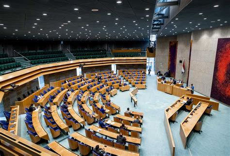 Ook Tijdens Het Verkiezingsreces Debatteert De Tweede Kamer Verder