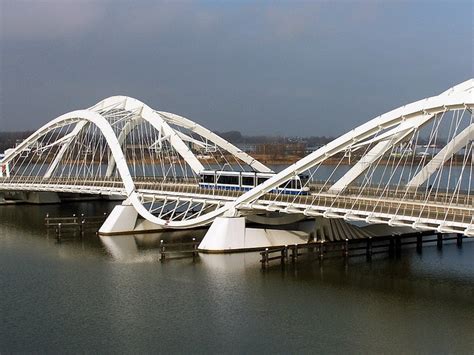 Modern Arch Bridge