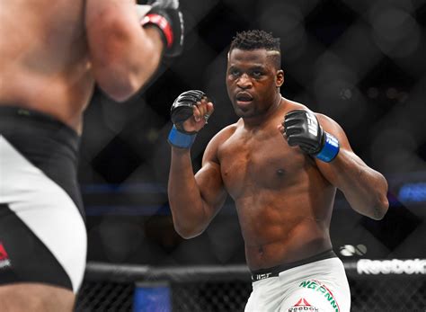 Francis Ngannou Inaugure Son Complexe Sportif Francis Ngannou Arena