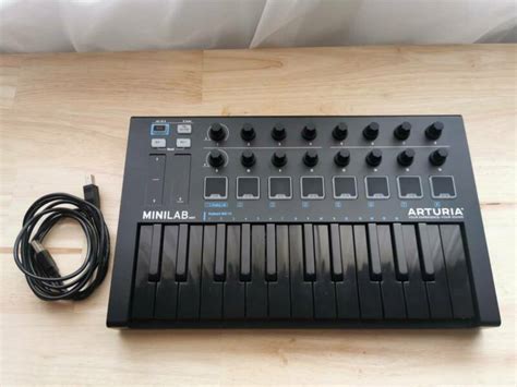 Arturia Minilab Mk Deep Black Edici N Cajita Musical