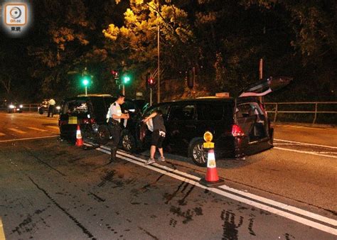 私家車越線撼七人車 司機涉醉駕被捕｜即時新聞｜港澳｜oncc東網