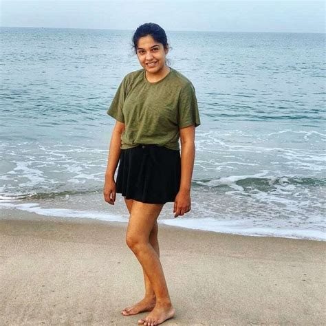 Hot Sexy Archana Kavi Bikini Pics