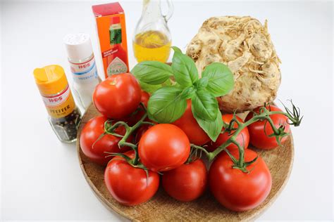 Tomatensaft selber machen Rezept für den gesunden Drink Tomaten de