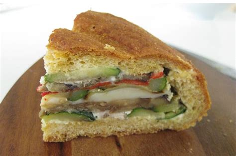 Pan Bagnat (Classic French Sandwich Recipe) - MakeBread