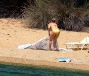 Kate Hudson Bikini At The Beach In Skiathos Island Greece July MQ LQ Phun Org Forum