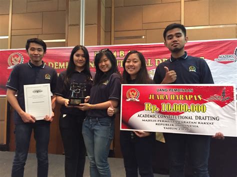 Unpar Meraih Juara Harapan I Lomba Constitutional Drafting MPR