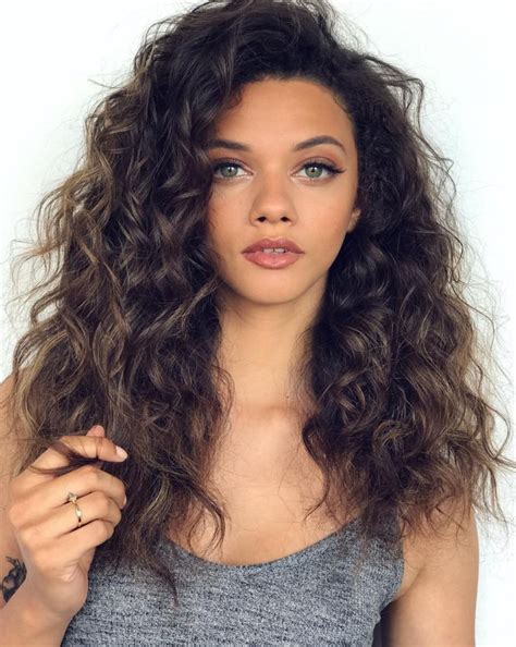 Pinterest Deborahpraha ♥️ Beautiful Curly Voluminous Hair Hairstyles Curls Hair Styles