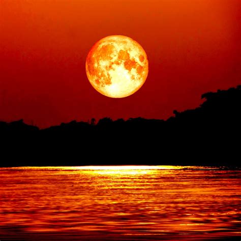 Blood Moon Spiritual Meaning - What does a Red Moon mean? - Awakening State