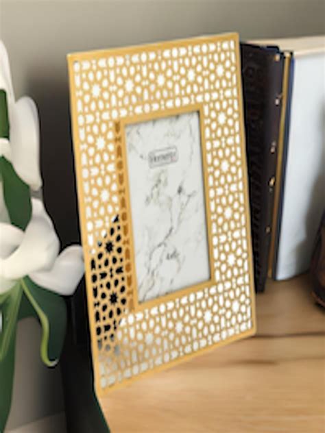 Buy Athome By Nilkamal Gold Toned Cutwork Glass Photo Frame Photo